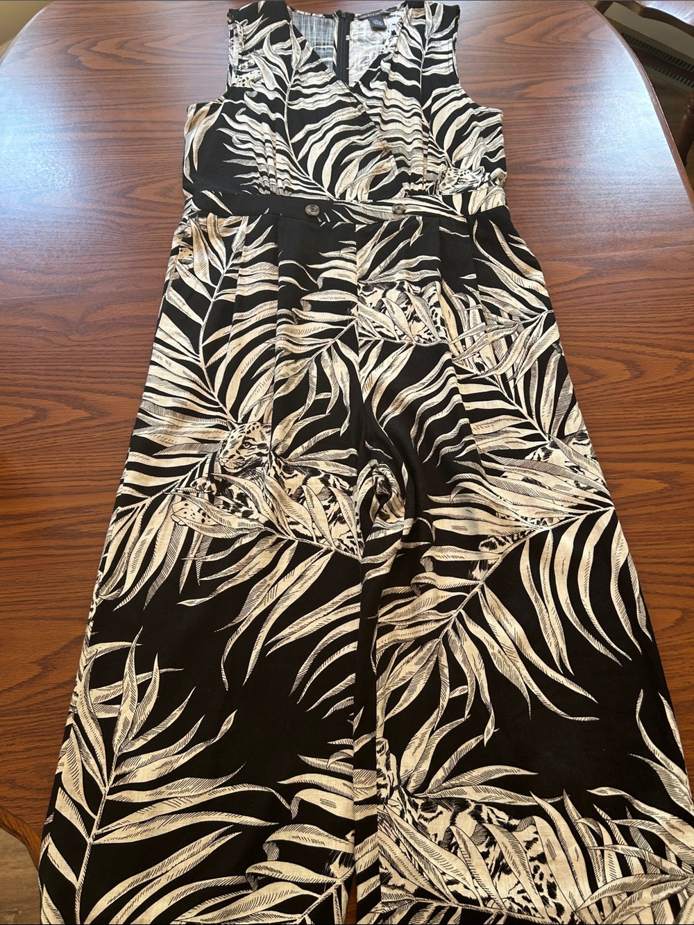 Chelsea & Theodore Black and CreamTropical Print Jumper